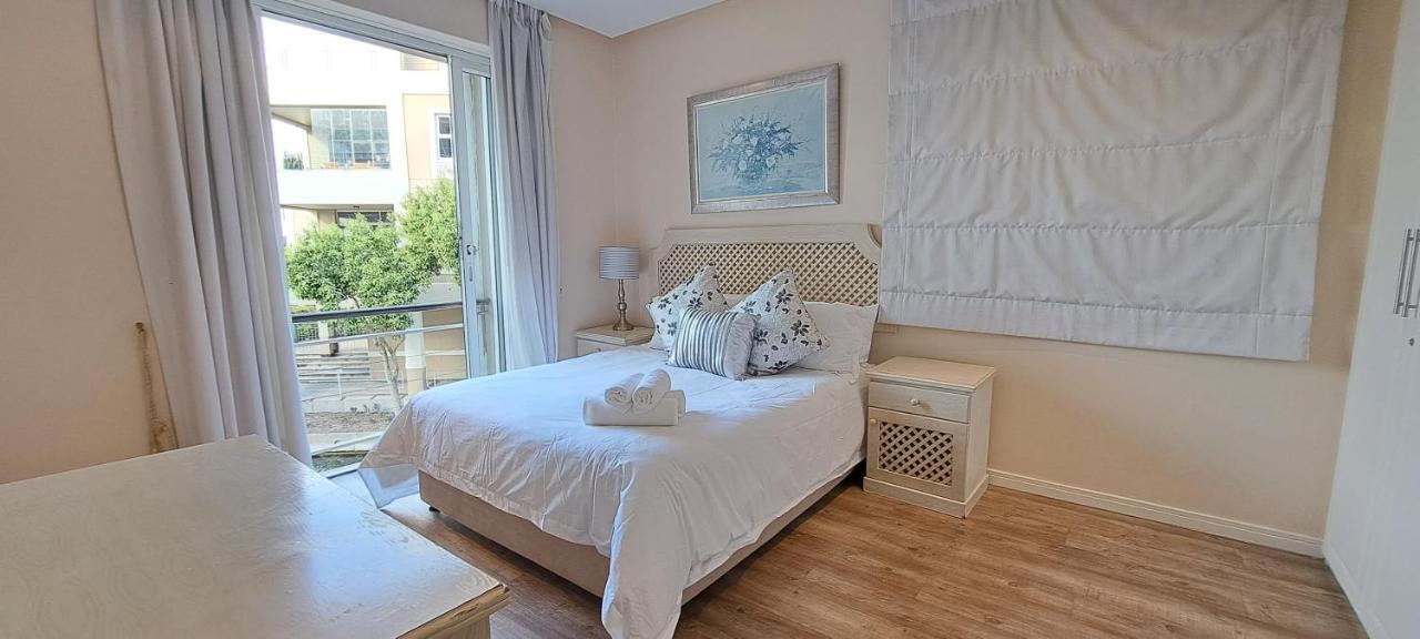 V&A Waterfront Marina Family Apartment 101 Altmore Cape Town Bagian luar foto
