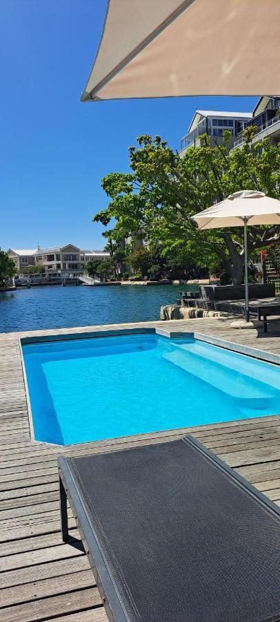 V&A Waterfront Marina Family Apartment 101 Altmore Cape Town Bagian luar foto