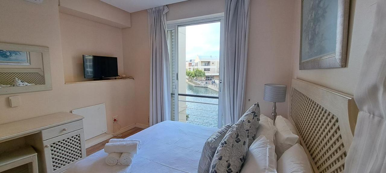 V&A Waterfront Marina Family Apartment 101 Altmore Cape Town Bagian luar foto