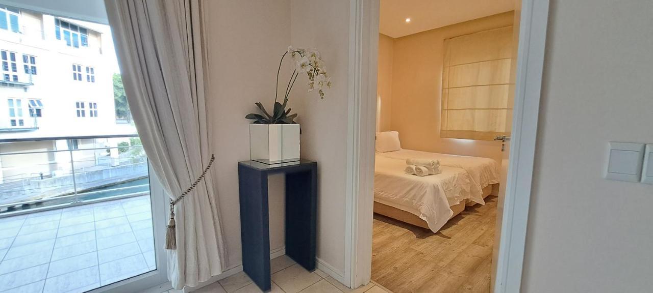 V&A Waterfront Marina Family Apartment 101 Altmore Cape Town Bagian luar foto